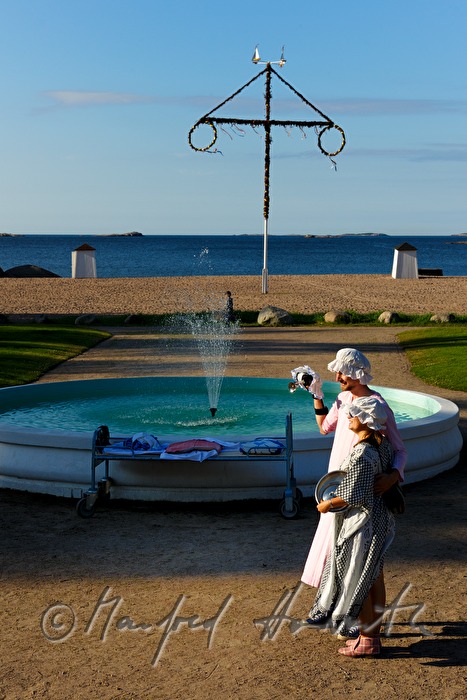 fountain and bed on the beach of the Spa Hotel (Seven Sleepers Day)