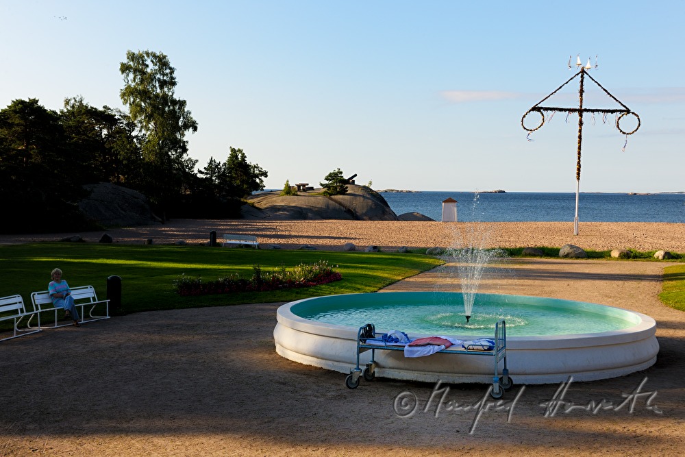 fountain and bed on the beach of the Spa Hotel (Seven Sleepers Day)