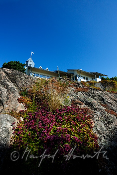 villa on the cliff