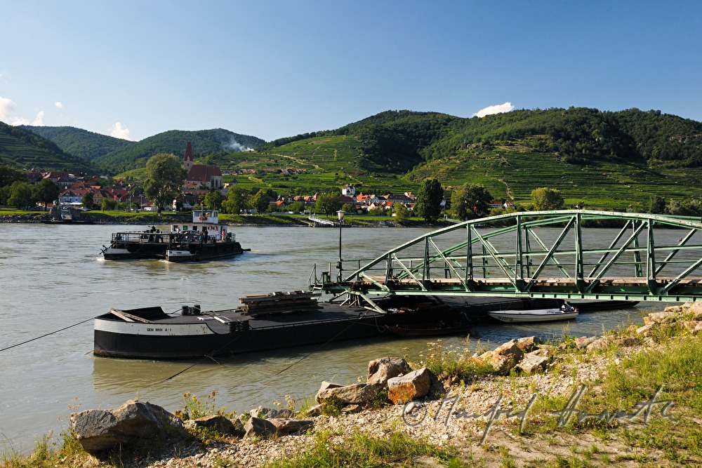 flying bridge from Weissenkirchen - Rossatzbach