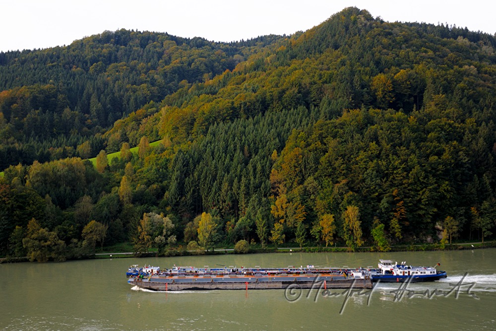 view from the Mautturm to the Danube