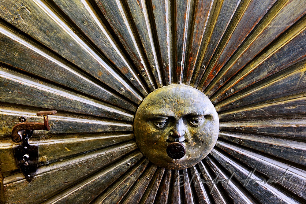 entrance door from the 18 th century