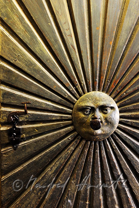 entrance door from the 18 th century