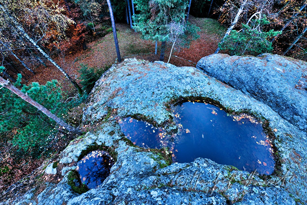 magic Heidenstein with water filled bowls