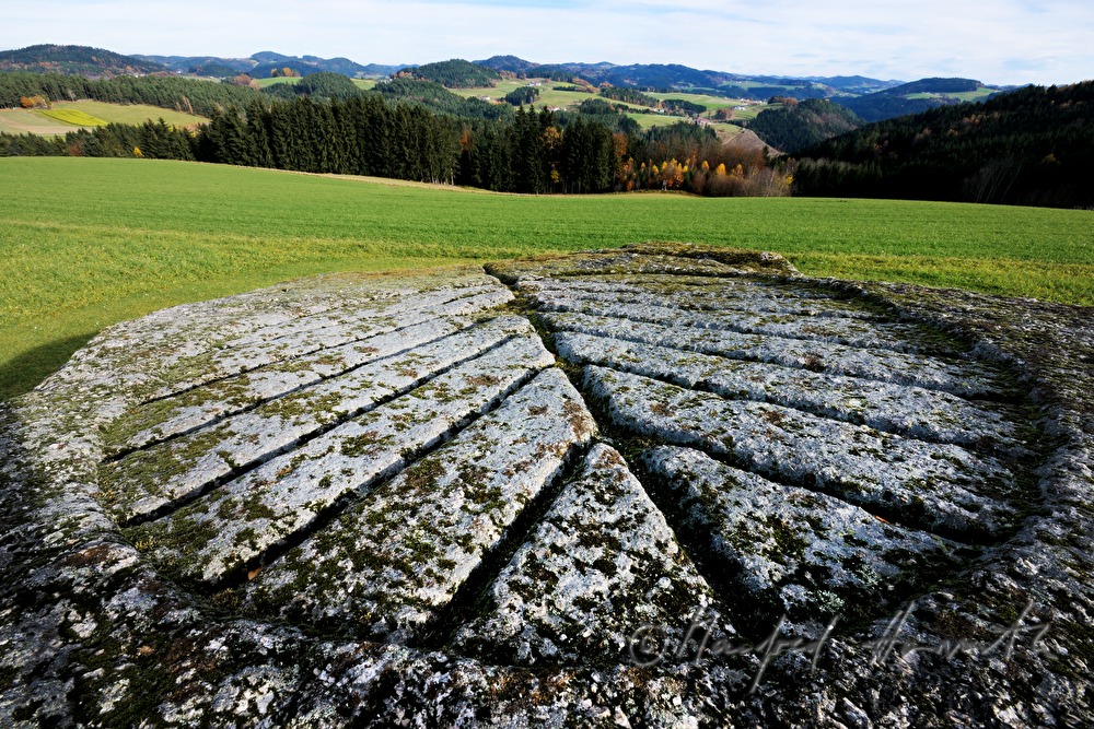 stone for making bitumen out of candlewood pine