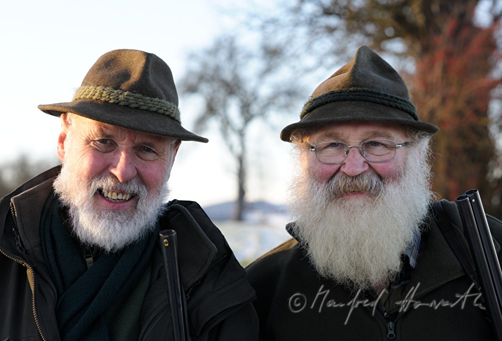 two hunters during a battue