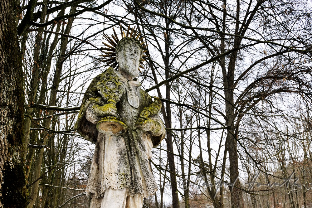 statue of Saint Nepumuk near Castle Schwertberg