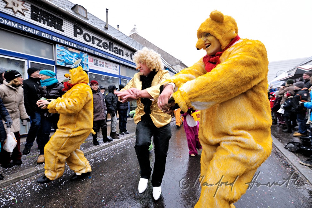guild dancing Gangam Style on Mardi Gras