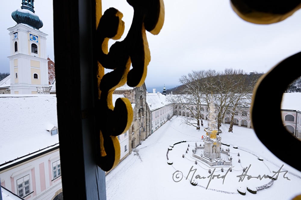Holy Trinity Column and inner courtyard