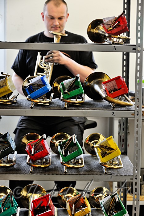 mounting a trumpet from single parts
