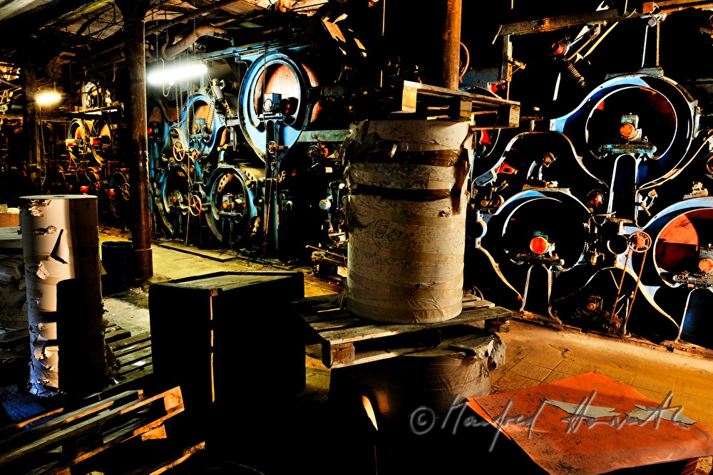 machine for making paper in the former paper mill