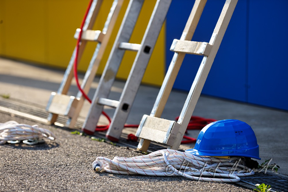 security equipment and ladders of roofers