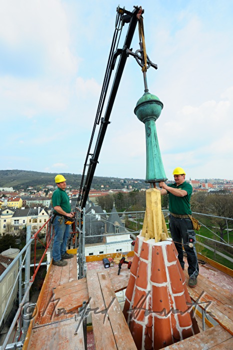 roofers put the peak on the dungeon