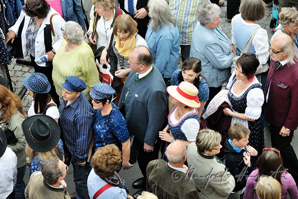 visitors of the Blueprint Market