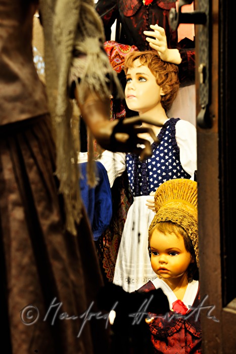 display of traditional dresses from the Wachau region