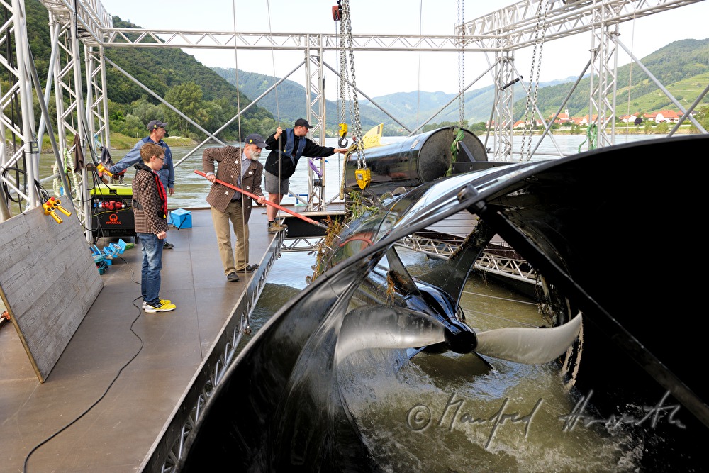 worker of the hydroelectric power plant 