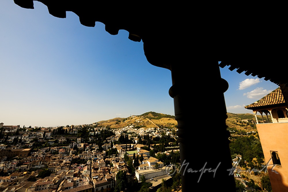 view from the roof to the Albaicin Hill