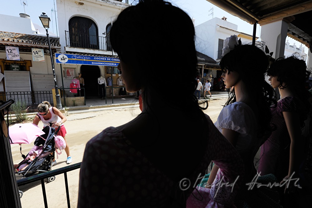 window mannequins with flamenco dresses