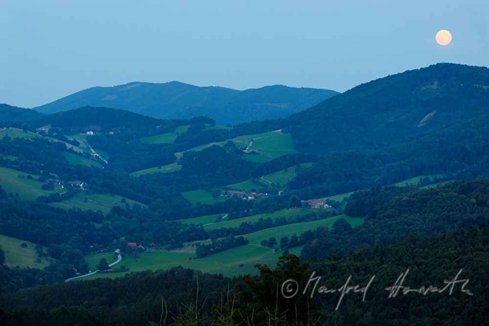 moonrise over the hills