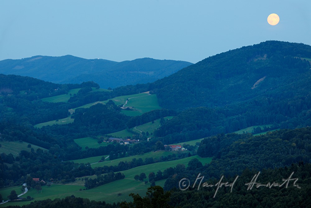 moonrise over the hills