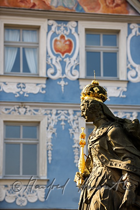 statue of Kaiserin Kunigund from the year 1750