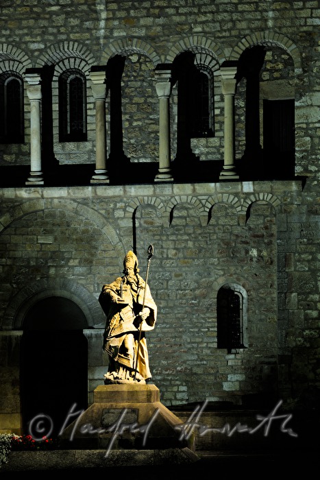 statue of Saint Boniface near the Cathedral of Mainz
