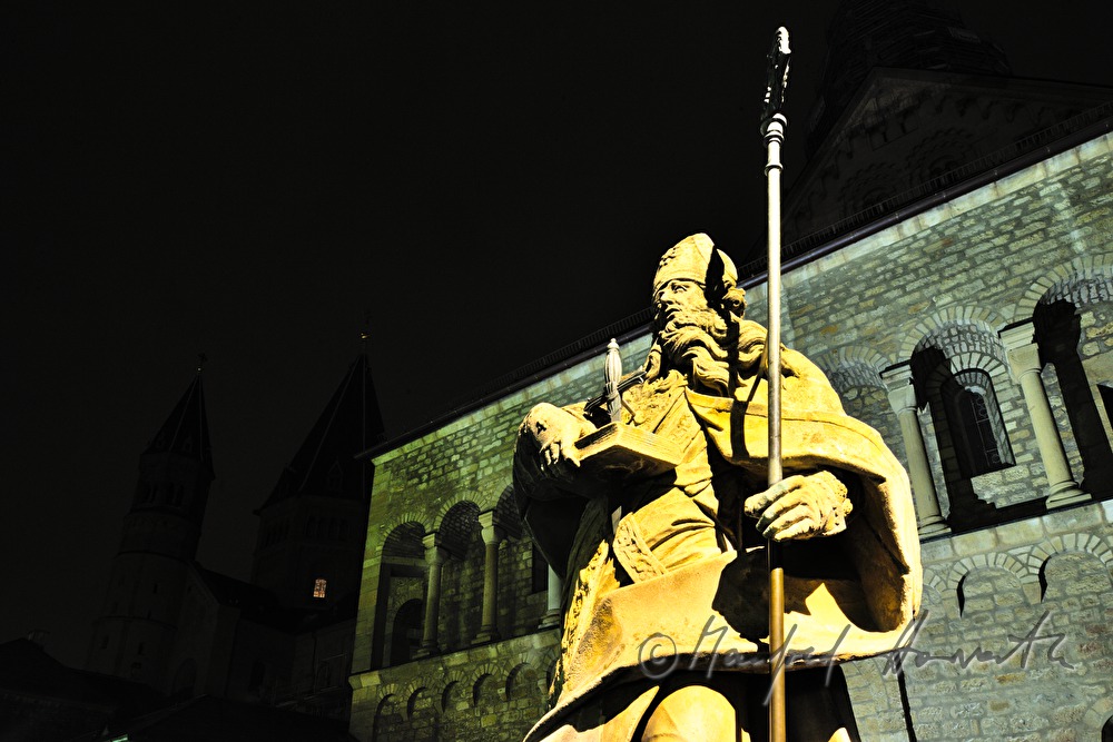 statue of Saint Boniface near the Cathedral of Mainz