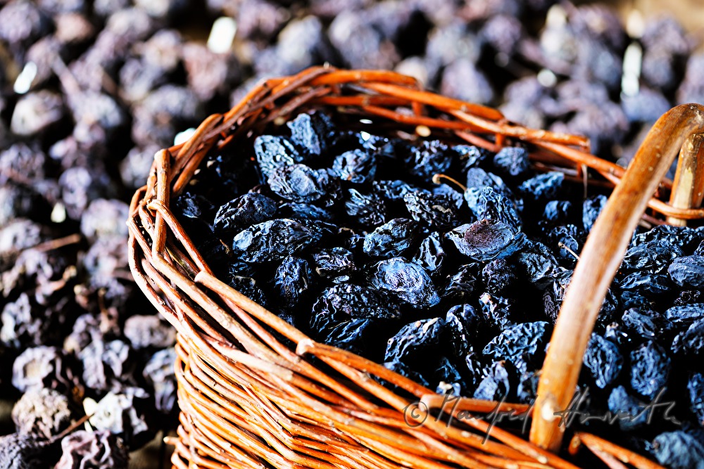 fresh dried pears (Kletzen) in the torrefication hut