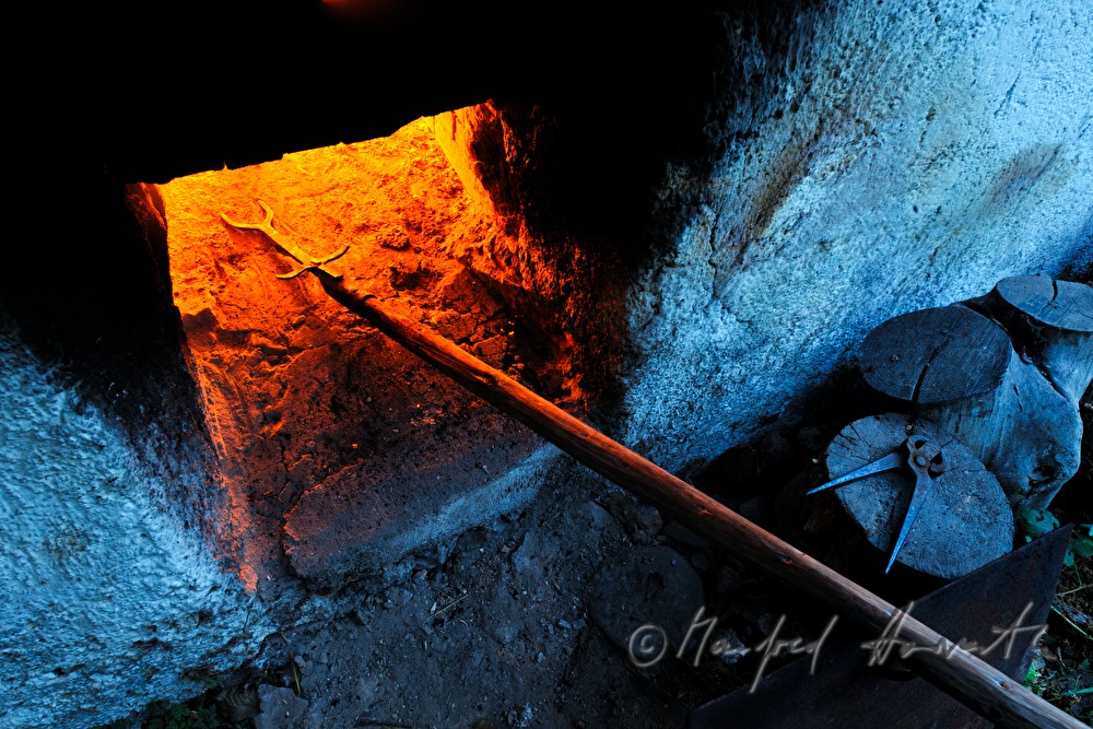 fireplace poker of the torrefaction hut