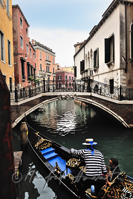 gondola on the Canal Grande near Riva del Carbon