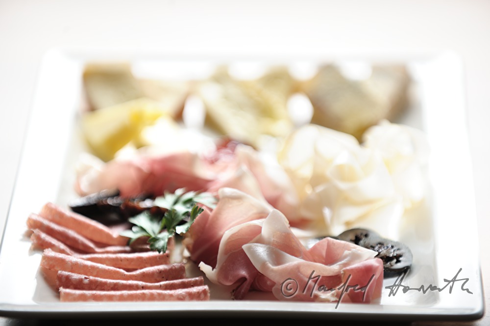 starter with Vulcano ham, salami and cheese