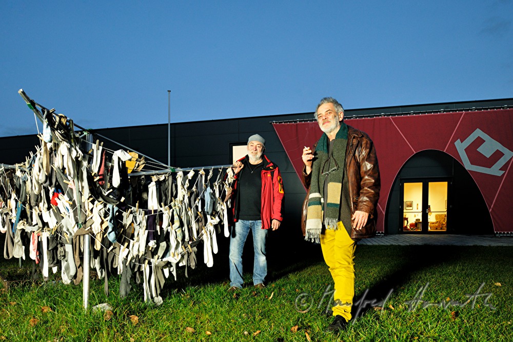 Gottfried Umschaid and Fritz Gall in front of the museum