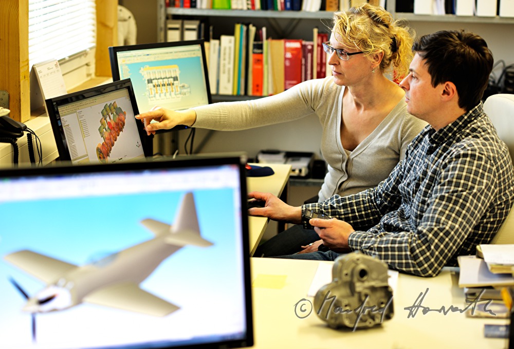 development of a supercharged V12 aircraft engine