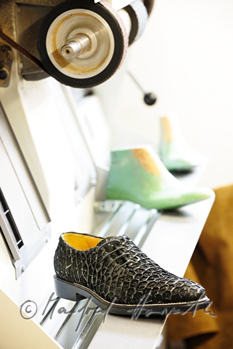 customer shoes in the workshop