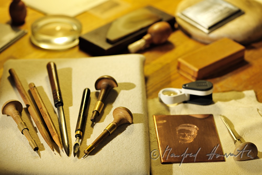 miscellaneous gravers on the workstation