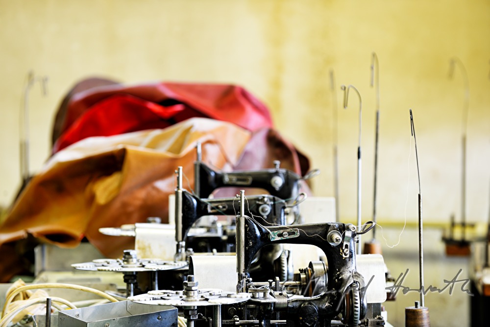 yarn button factory Slesinger: sewing machines in the locksmithery
