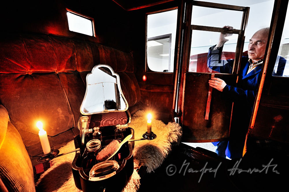 vanity travel set inside a carriage