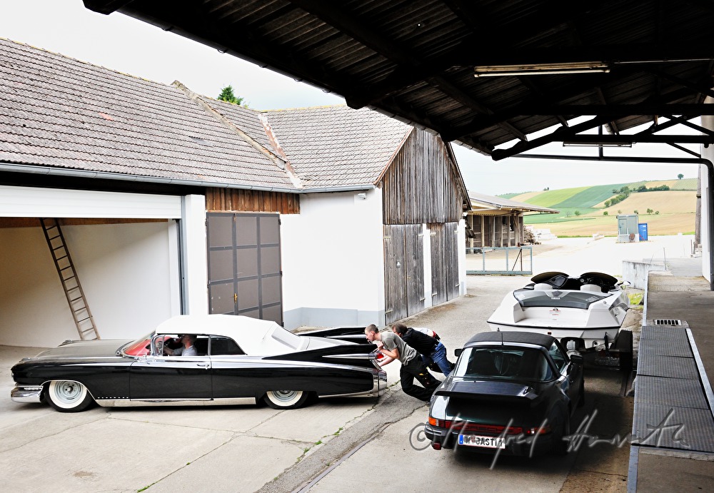 parking a Cadillac Eldorado 1959