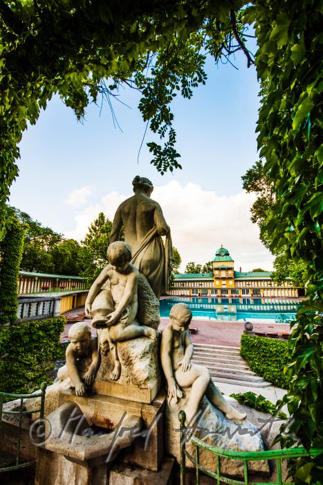 thermal swimming pool and bath house at 
