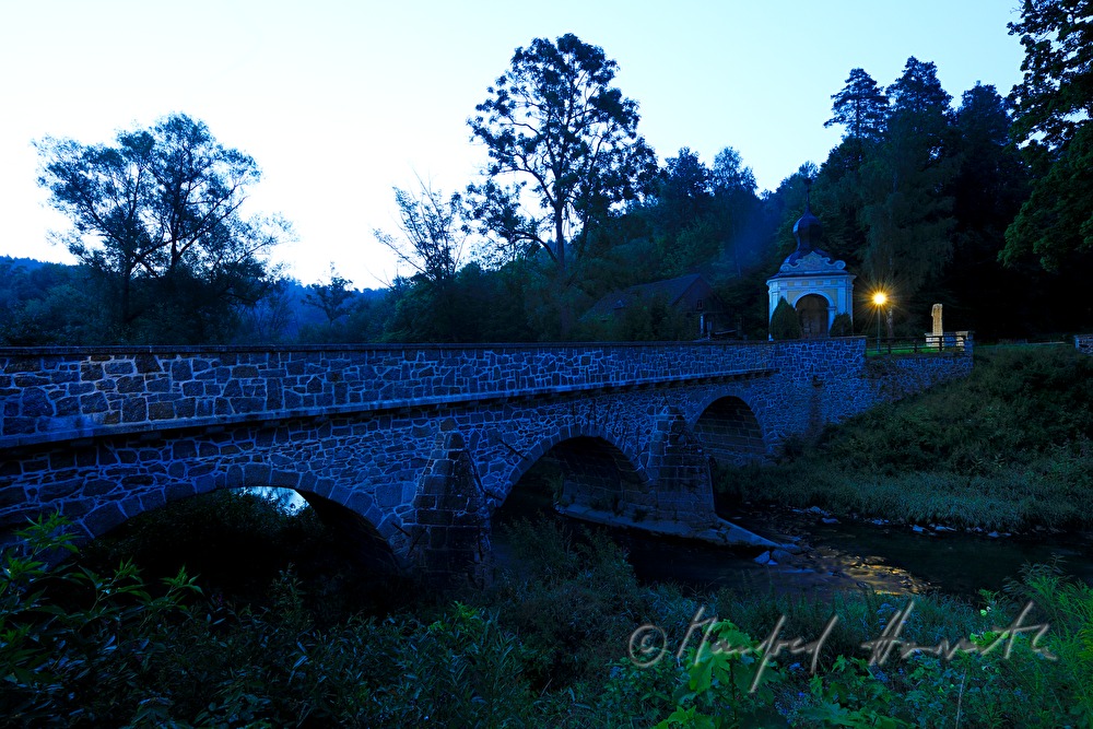 Romanesque stone bridge from the 12th century