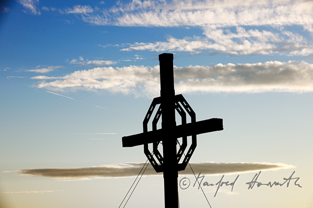 detail of the summit cross