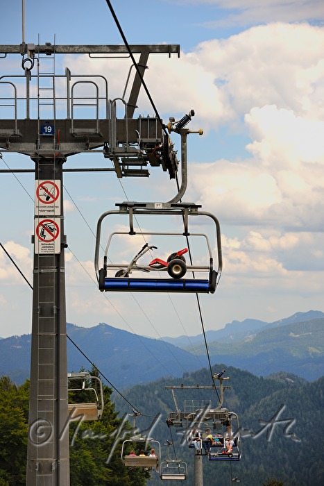 chair lift to the alpine house 