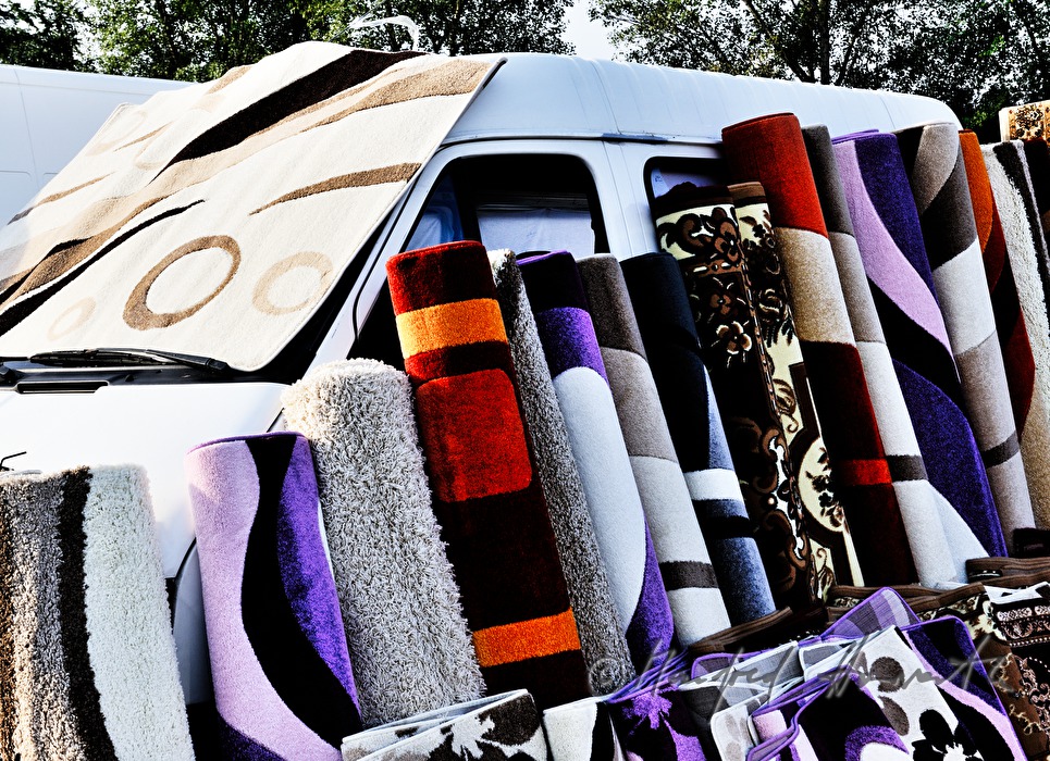 van with carpets at the fleamarket taking place here