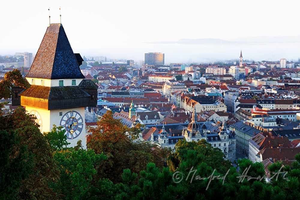 view from Schlossberg to the Old Town