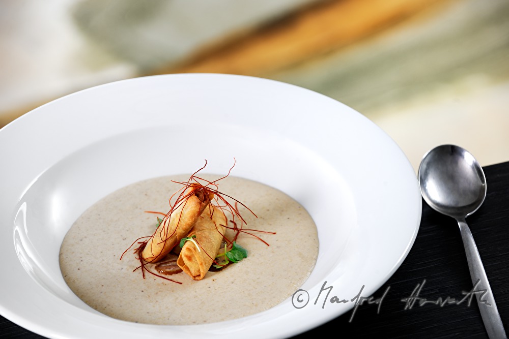chestnut-walnut-soup with black pudding wan tan