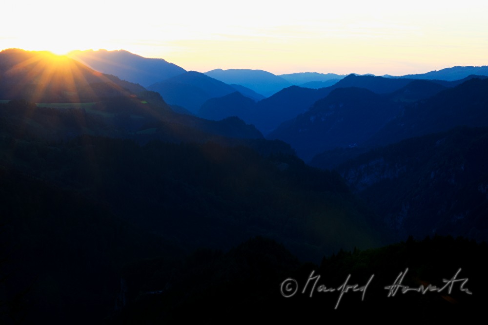 view from the Alpenhotel Gösing to the west