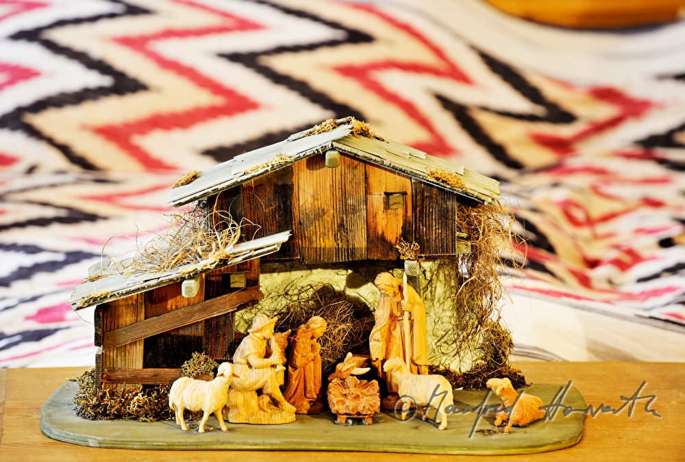 carved christmas crib from Upper Austria (Innviertel)