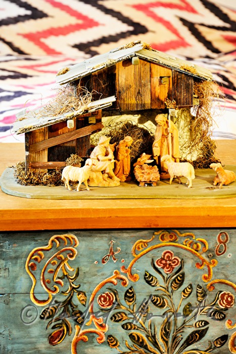 carved christmas crib from Upper Austria (Innviertel)