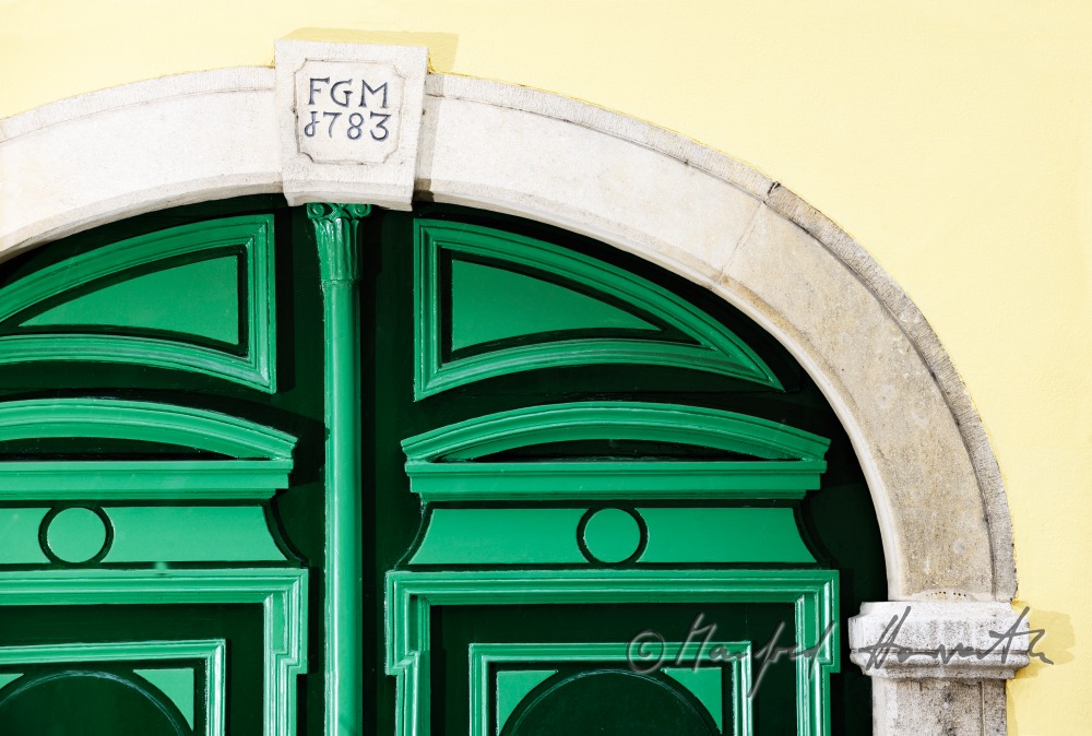 entrance of a baroque town house from 1783
