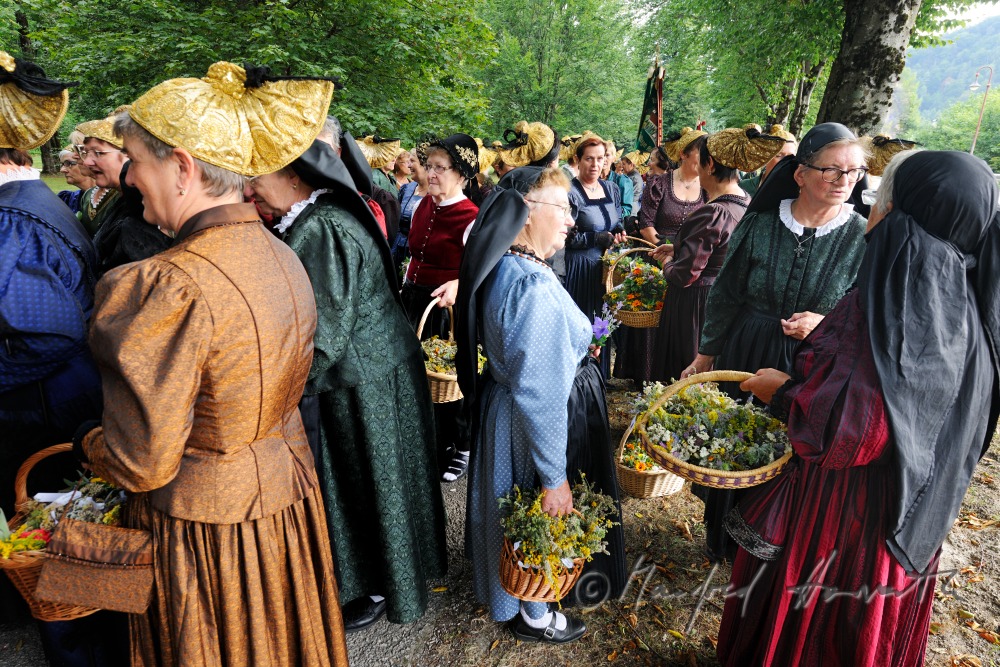 procession to the church in traditional clothes
